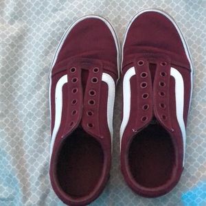 MAROON VANS